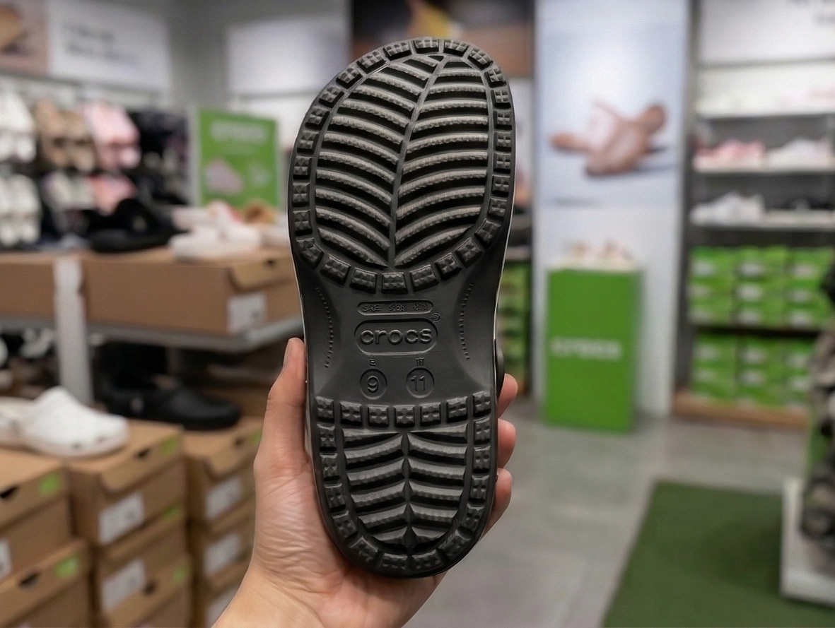 Crocs Bayaband Clogs (Black)